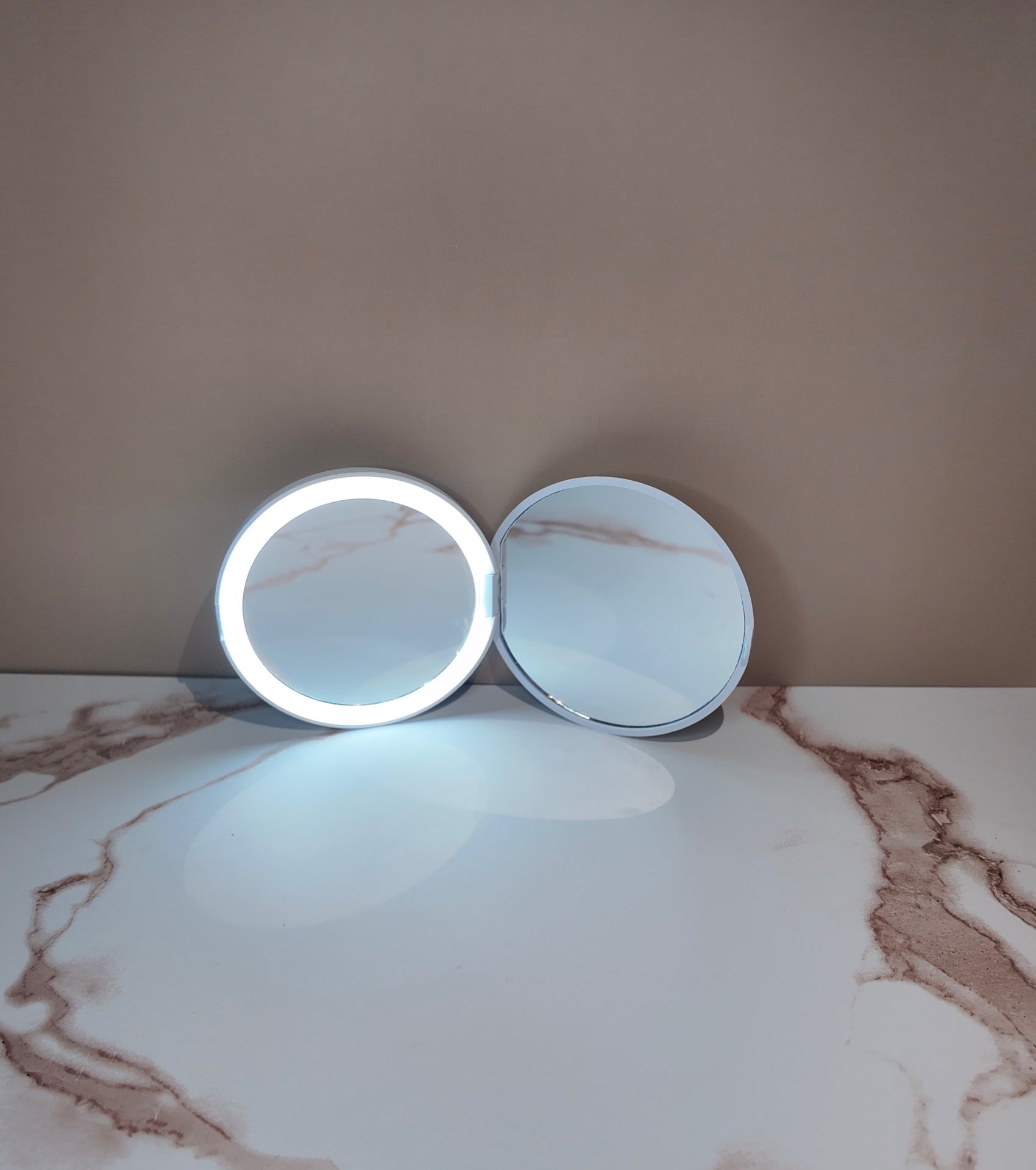 Pocket LED Mirror alternate